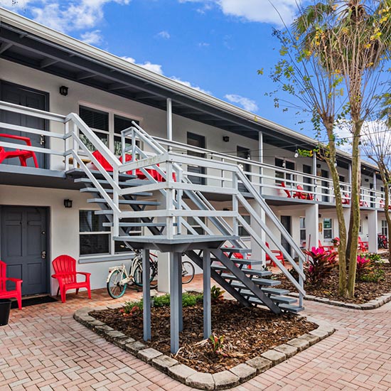 sober living homes | Real Recovery Sober Living North Tampa Property Overview Sober and Recovery Apartments for Men