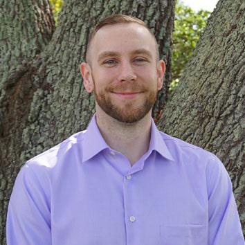 staff | Jon Stob Real Recovery Staff Program Administrator CRR St Pete Clearwater Professional Headshot smiling
