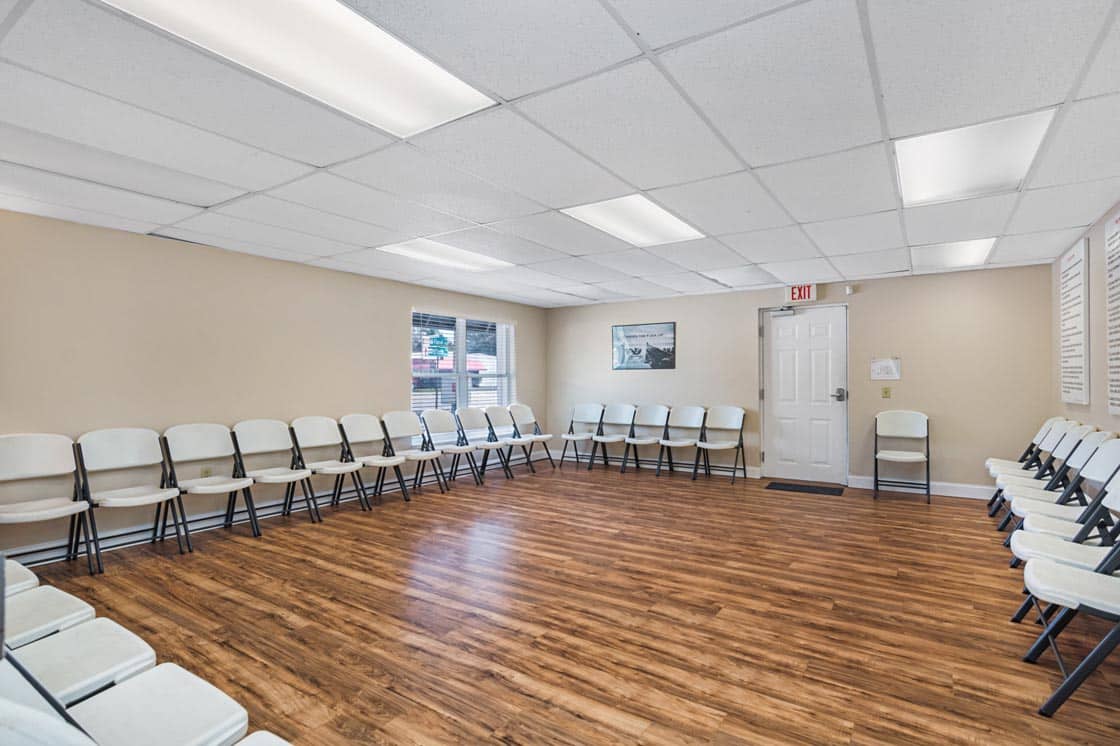 Real-Recovery-Sober-Living-for-Men-North-Tampa-Property-14702-N-Florida-Ave-Tampa-FL-33613-2.jpg