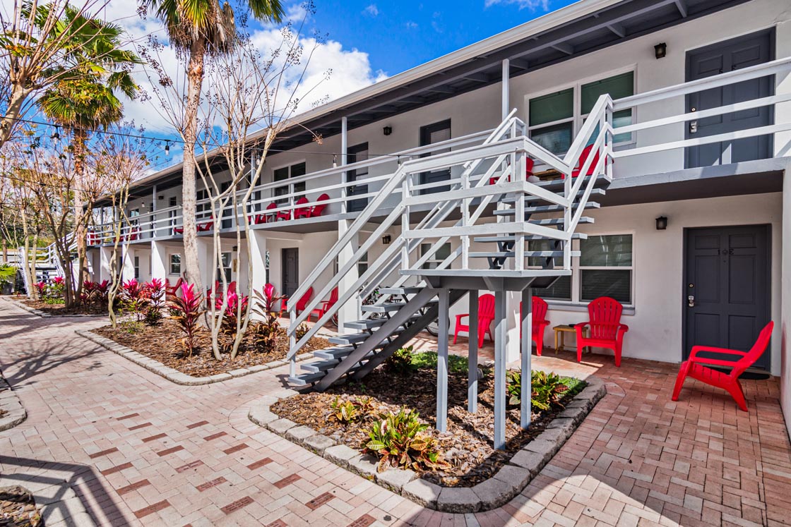 Real-Recovery-Sober-Living-for-Men-North-Tampa-Property-14702-N-Florida-Ave-Tampa-FL-33613-22.jpg