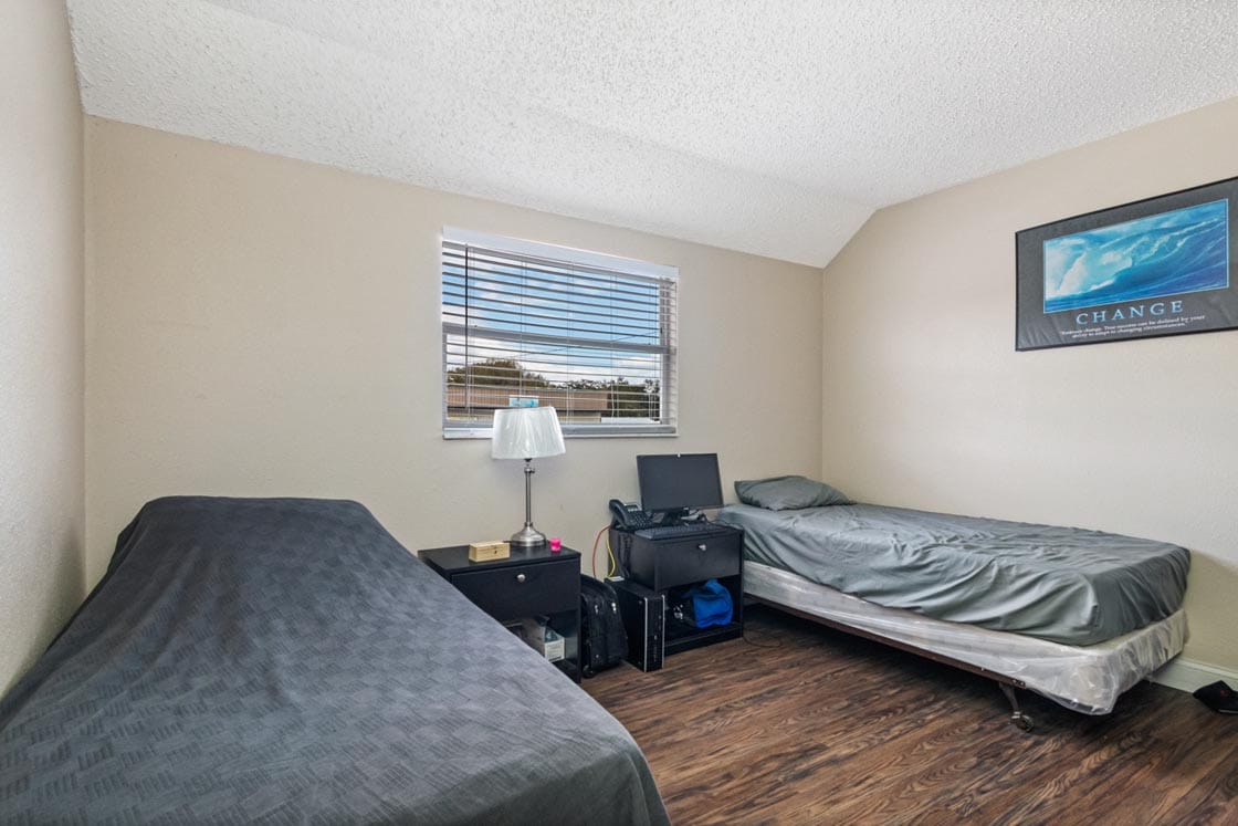 Real-Recovery-Sober-Living-for-Men-North-Tampa-Property-14702-N-Florida-Ave-Tampa-FL-33613-35-1.jpg